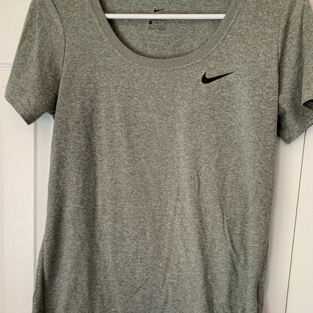 Nike women’s tee dri fit